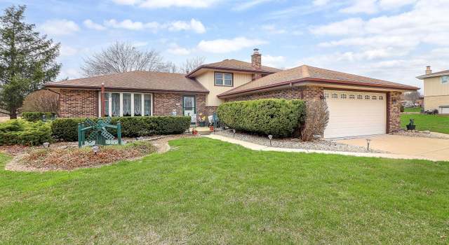 Photo of 14532 Pinewood Ct, Orland Park, IL 60467