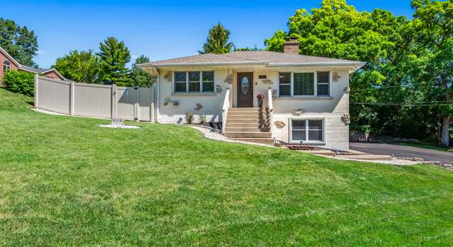 Property at 6116 Acorn Ln, Oakwood Hills, IL 60013, 4 beds, 2 baths