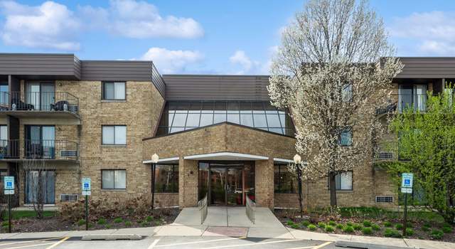 Photo of 5550 Astor Ln #101, Rolling Meadows, IL 60008