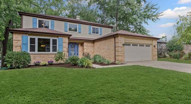 Photo of 1602 Nightengale Cir, Lindenhurst, IL 60046
