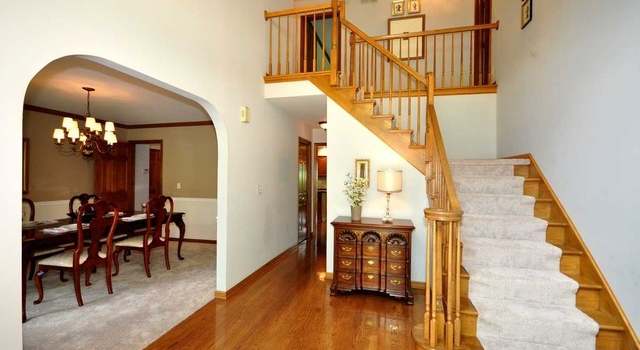 Photo of 117 Founders Pointe S, Bloomingdale, IL 60108