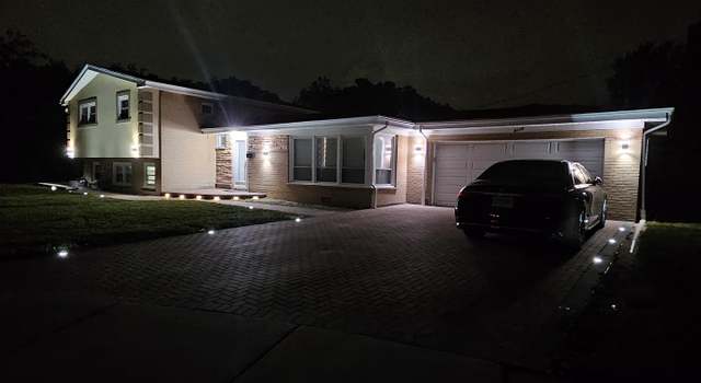 Photo of 9339 Overhill Ct, Morton Grove, IL 60053