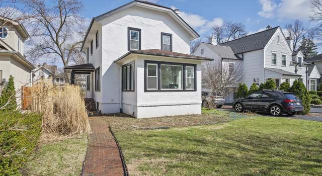 Photo of 17 Orchard Pl, Hinsdale, IL 60521