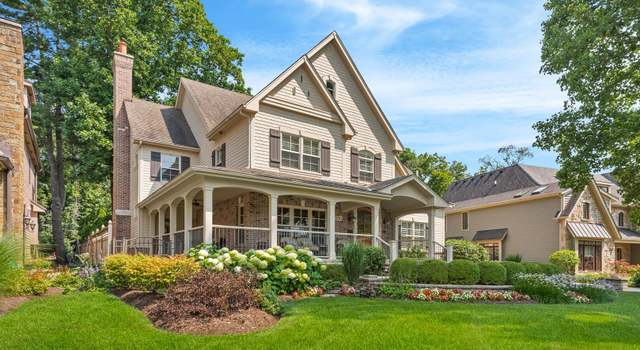 Photo of 706 S Wright St, Naperville, IL 60540