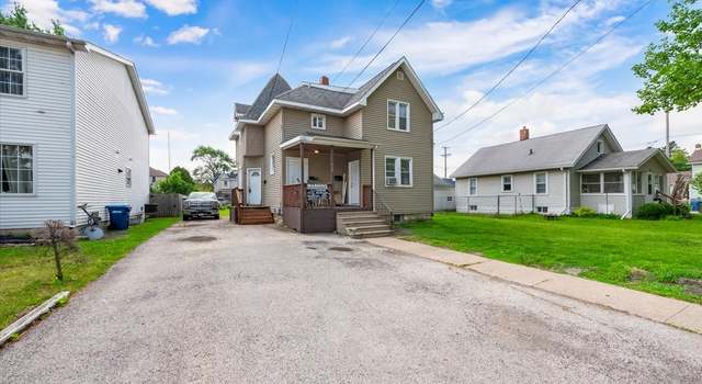Photo of 910 Market St, Dekalb, IL 60115