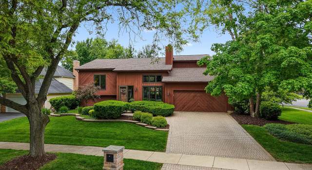 Photo of 711 Canyon Run Rd, Naperville, IL 60565