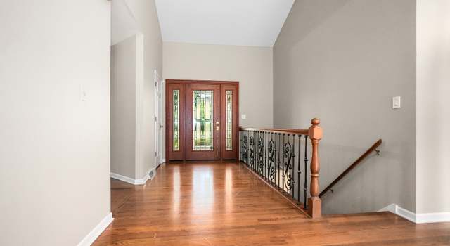 Photo of 4240 Kingshill Cir, Naperville, IL 60564