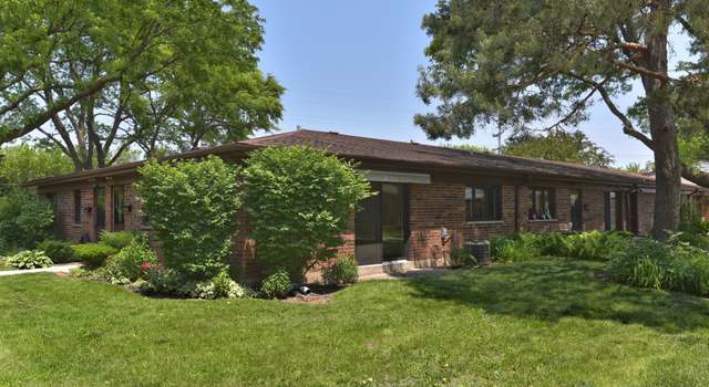 Photo of 830 N Chicago Ave, Arlington Heights, IL 60005