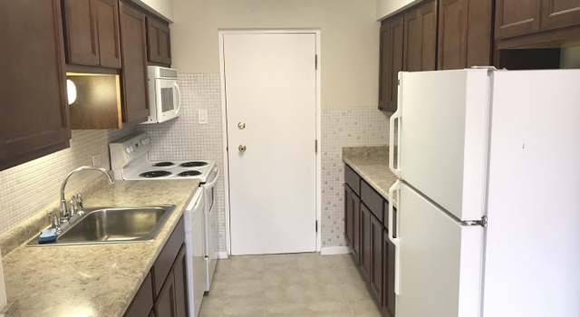Photo of 10035 S Cicero Ave #303, Oak Lawn, IL 60453