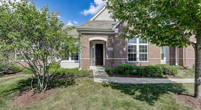 Photo of 2670 Barrington Cir, Naperville, IL 60564
