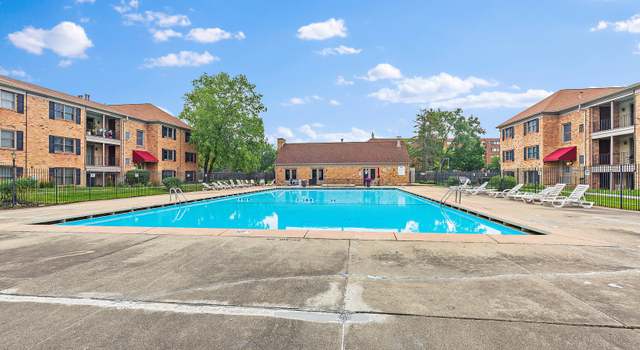 Photo of 1742 Sessions Walk #1742, Hoffman Estates, IL 60169