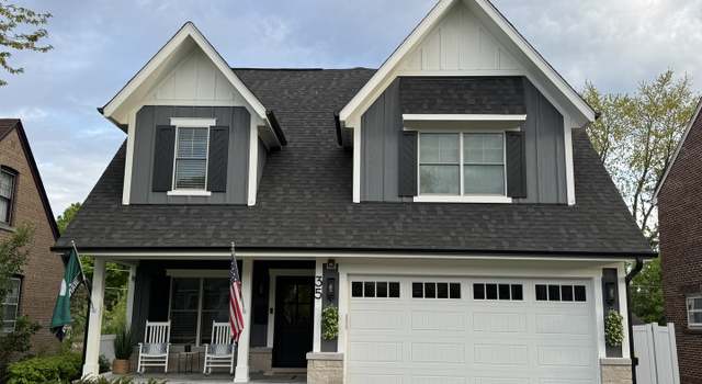 Photo of 35 E Woodworth Pl, Roselle, IL 60172