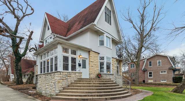 Photo of 10139 S Wood St, Chicago, IL 60643