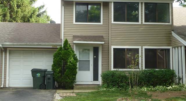 Photo of 1711 E Shannon Ln, Palatine, IL 60074