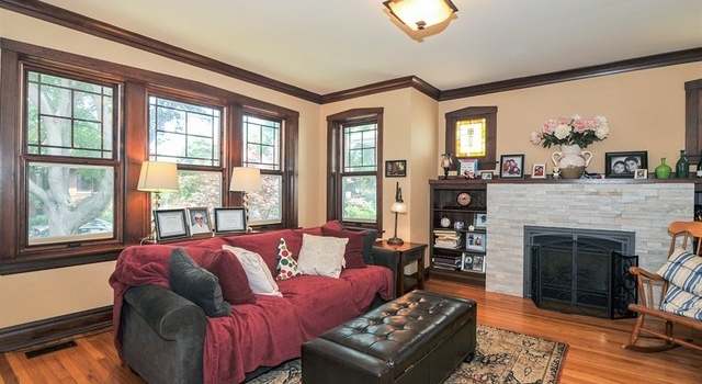 Photo of 2637 W Eastwood Ave, Chicago, IL 60625