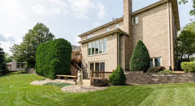 Photo of 9921 Mission Dr, Palos Park, IL 60464