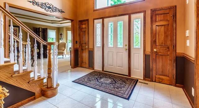 Photo of 1508 Conan Doyle Rd, Naperville, IL 60564