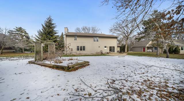 Photo of 110 Griffin Pl SW, Poplar Grove, IL 61065