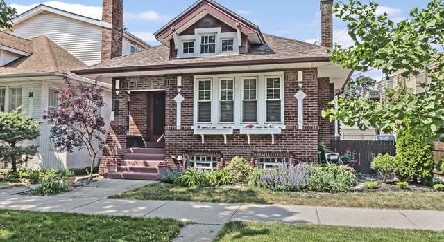 Photo of 2070 W Lunt Ave, Chicago, IL 60645