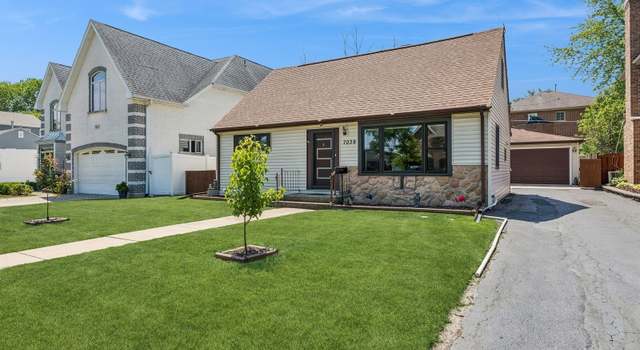 Photo of 7039 Palma Ln, Morton Grove, IL 60053