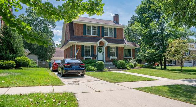 Photo of 14 S Calumet Ave, Aurora, IL 60506