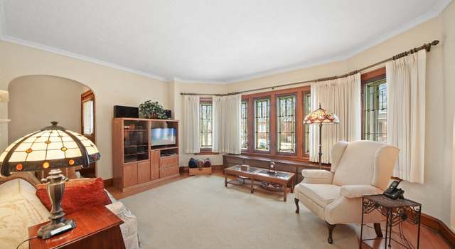 Photo of 3704 Grove Ave, Berwyn, IL 60402