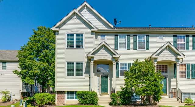 Photo of 918 Manchester Cir, Grayslake, IL 60030