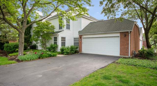 Photo of 101 Woodbury Ln, Lake Bluff, IL 60044