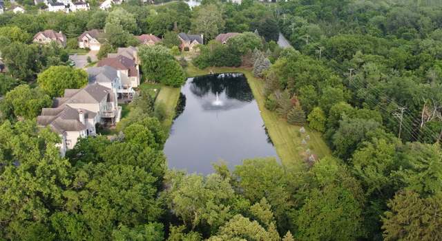 Photo of 2807 Charter Oak Dr, Aurora, IL 60502