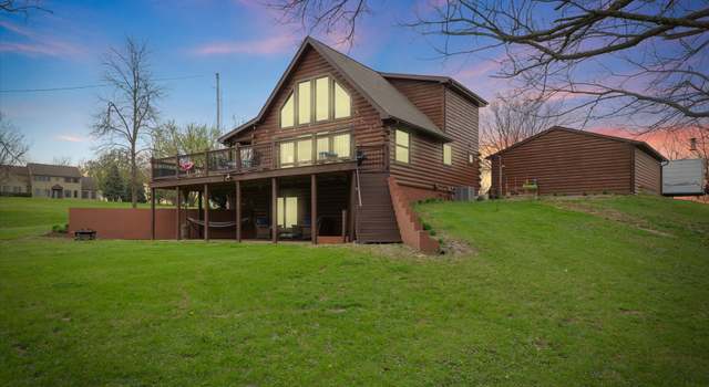 Photo of 1096 Bucks Pond Rd, Monticello, IL 61856