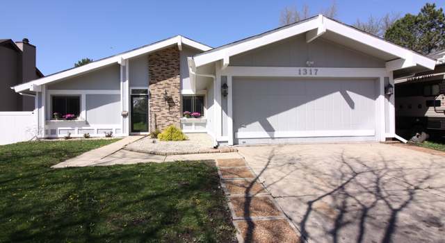 Photo of 1317 Whirlaway Ln, Hanover Park, IL 60133
