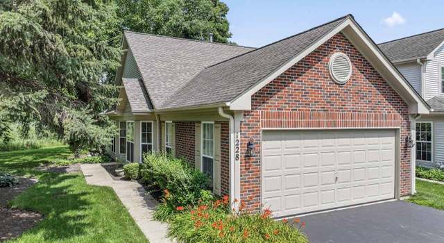 Photo of 1228 Coldspring Rd, Elgin, IL 60120