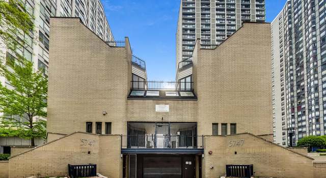 Photo of 5747 N Sheridan Rd Unit R, Chicago, IL 60660