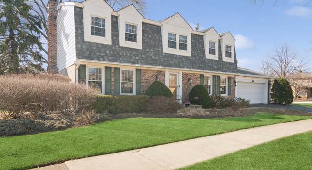 Photo of 2122 N Williamsburg St, Arlington Heights, IL 60004