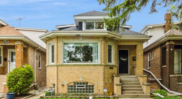 Photo of 7904 W Sunset Dr, Elmwood Park, IL 60707