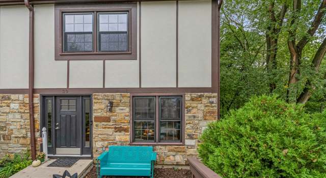 Photo of 30 White Oak Cir, St. Charles, IL 60174