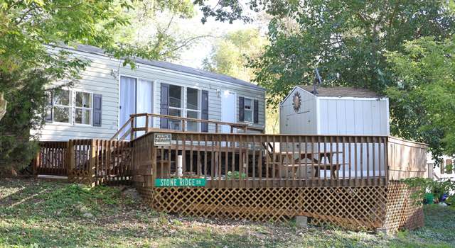 Photo of 62 Beacon Bay Rd, Lakemoor, IL 60051