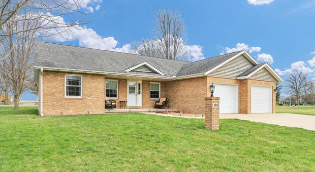 Photo of 103 Jones Blvd, Tuscola, IL 61953