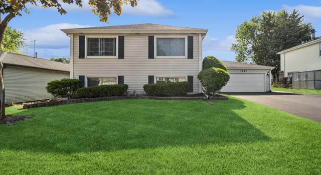 Photo of 1583 Bayview Dr, Lake Zurich, IL 60047