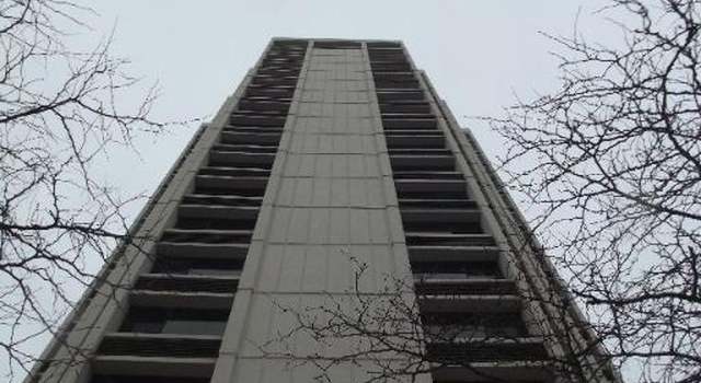 Photo of 2625 N Clark St #902, Chicago, IL 60614