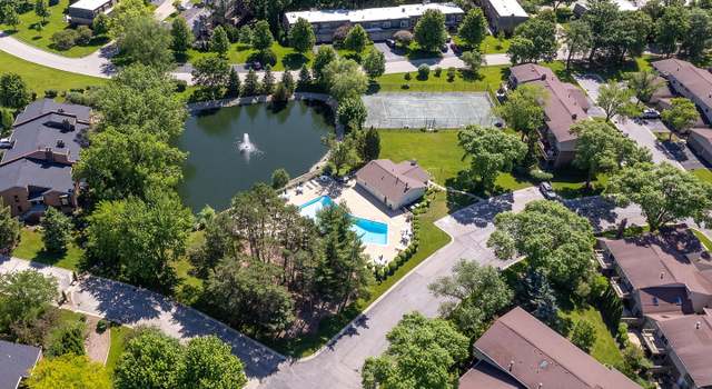 Photo of 2S749 Theresa Ct, Oak Brook, IL 60523