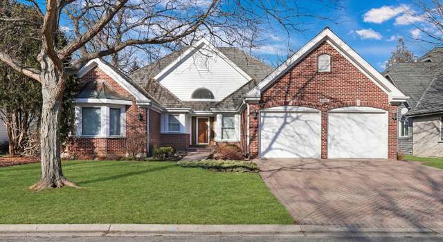 Photo of 1750 Stanford Ct, Lake Forest, IL 60045