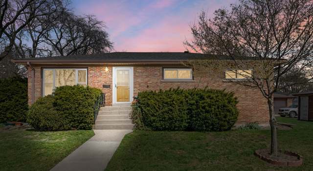 Photo of 3331 Dartmouth Pl, Evanston, IL 60201