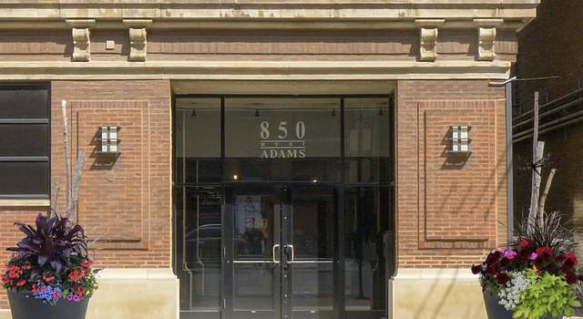 Photo of 850 W Adams St Unit 2D, Chicago, IL 60607