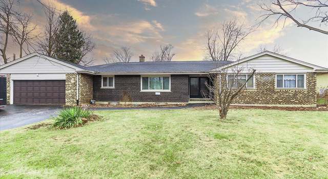 Photo of 1230 Summit Dr, Schaumburg, IL 60193