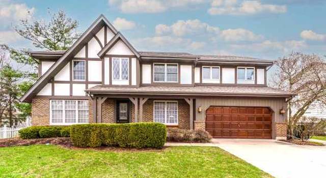 Photo of 1320 Virginia Ave, Libertyville, IL 60048