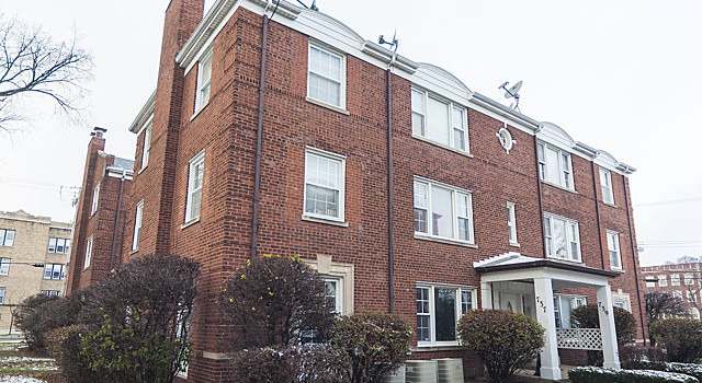 Photo of 737 Dobson St Unit 1S, Evanston, IL 60202