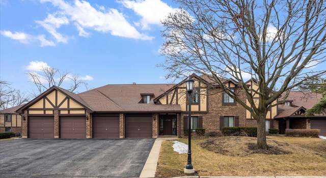 Photo of 1778 Gloucester Ct Unit B, Wheaton, IL 60189