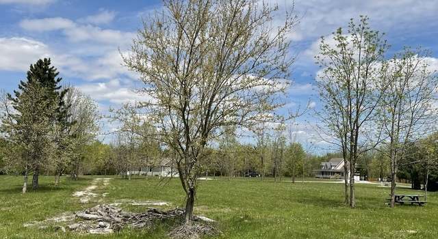 Photo of 6013 Tulip Ln, Grant Park, IL 60940