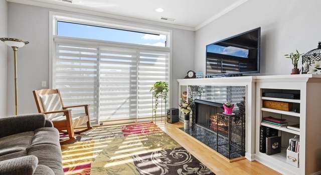 Photo of 2472 W Foster Ave #202, Chicago, IL 60625